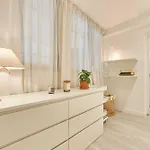 Classy 2bd-4p - Eiffel Tower *