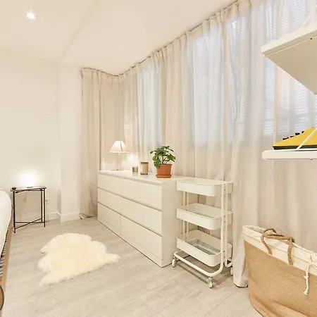 Classy 2bd-4p - Eiffel Tower Apartmán